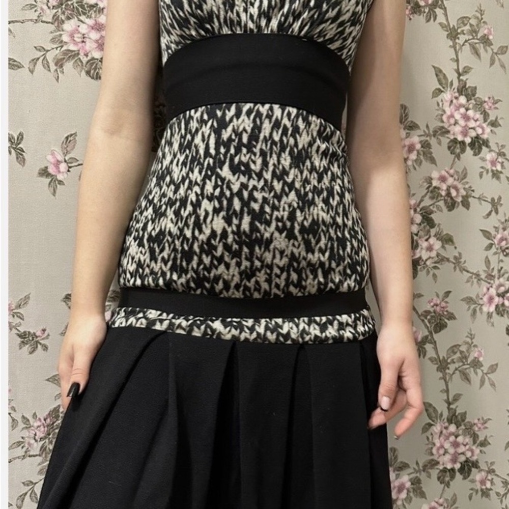 Black & Cream Knit Bodice Pleated Skirt Dress